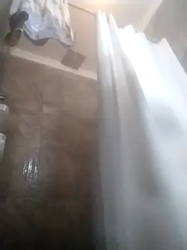 Snapshot of Caliente777666 chatting on 02/13/26, 04:52 Caliente777666 online show from 02/13/26, 04:52