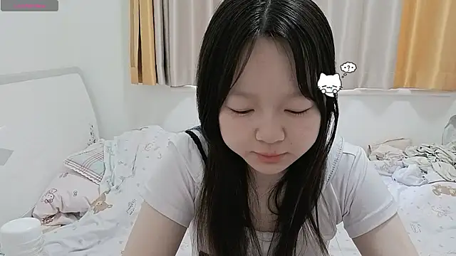 Snapshot of weiwei4999 chatting on 03/06/26, 07:05 weiwei4999 online show from 03/06/26, 07:05