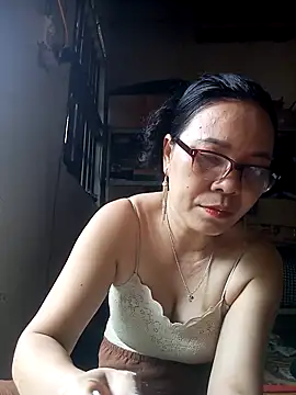 Nuna 689 online show from 04/18/26, 03:54