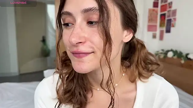 cutiemari online show from 04/19/26, 05:07