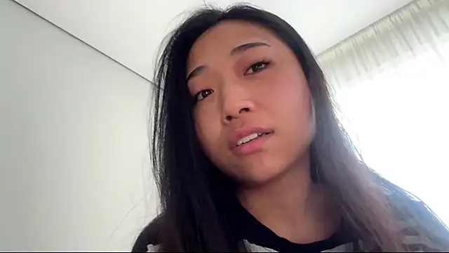 SweetMiaXO online show from 03/23/26, 10:14