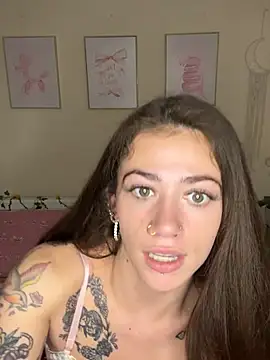 Snapshot of ValenciaTheVixenXX chatting on 02/12/26, 05:19 ValenciaTheVixenXX online show from 02/12/26, 05:19