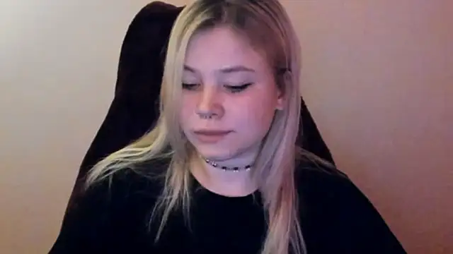 Snapshot of Lulu_Di chatting on 02/05/26, 11:09 Lulu Di online show from 02/05/26, 11:09