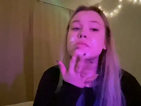 Lulu Di online show from 03/07/26, 07:00