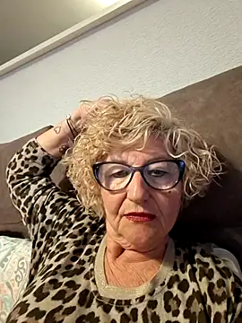 Snapshot of rosasuso chatting on 04/05/26, 06:38 rosasuso online show from 04/05/26, 06:38