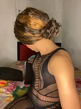 Iam AlexandraRey online show from 04/27/26, 06:11