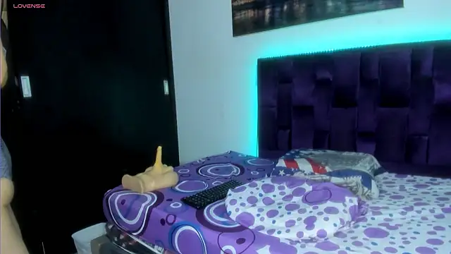 Snapshot of Ninna_Vergara chatting on 02/10/26, 01:32 Ninna Vergara online show from 02/10/26, 01:32