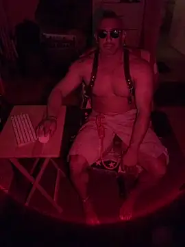 Snapshot of daddydonkey84 chatting on 02/20/26, 05:37 daddydonkey84 online show from 02/20/26, 05:37