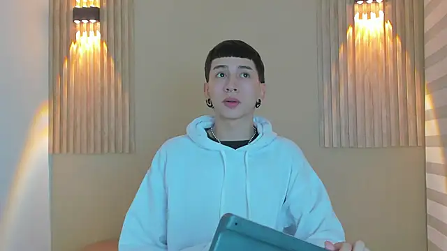 lian cameron online show from 02/20/26, 03:58