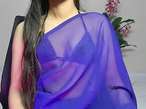 Snapshot of Saanvi_01 chatting on 02/01/26, 04:33 Saanvi 01 online show from 02/01/26, 04:33