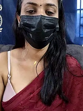 Snapshot of Niharitha chatting on 01/19/26, 11:25 Niharitha online show from 01/19/26, 11:25