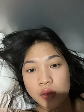 Lyn-be99 online show from 04/16/26, 01:39