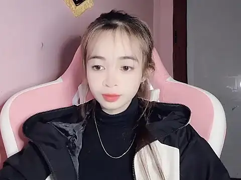 Emily031 online show from 02/09/26, 04:11