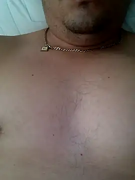 Snapshot of Ryzca chatting on 05/18/26, 02:45 Ryzca online show from 05/18/26, 02:45
