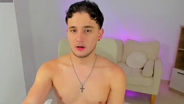 Snapshot of Massimo_Fiore chatting on 02/04/26, 10:36 Massimo Fiore online show from 02/04/26, 10:36