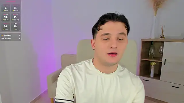 Snapshot of Massimo_Fiore chatting on 02/09/26, 02:15 Massimo Fiore online show from 02/09/26, 02:15