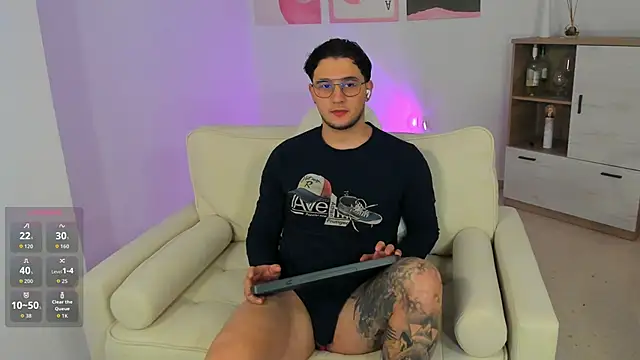 Snapshot of Massimo_Fiore chatting on 02/17/26, 01:40 Massimo Fiore online show from 02/17/26, 01:40