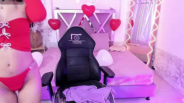 Snapshot of JENNA_TAY1 chatting on 02/14/26, 07:21 JENNA TAY1 online show from 02/14/26, 07:21