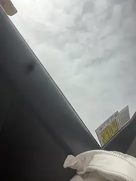 Snapshot of CrsCristi02 chatting on 03/03/26, 12:22 CrsCristi02 online show from 03/03/26, 12:22