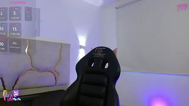 Snapshot of TINY_TAY chatting on 02/16/26, 12:12 TINY TAY online show from 02/16/26, 12:12