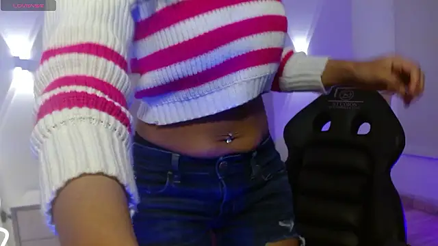 Snapshot of TINY_TAY chatting on 02/23/26, 11:51 TINY TAY online show from 02/23/26, 11:51