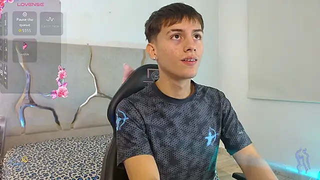 Snapshot of EVAN_TAY chatting on 02/03/26, 03:04 EVAN TAY online show from 02/03/26, 03:04