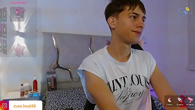 Snapshot of EVAN_TAY chatting on 02/09/26, 03:10 EVAN TAY online show from 02/09/26, 03:10