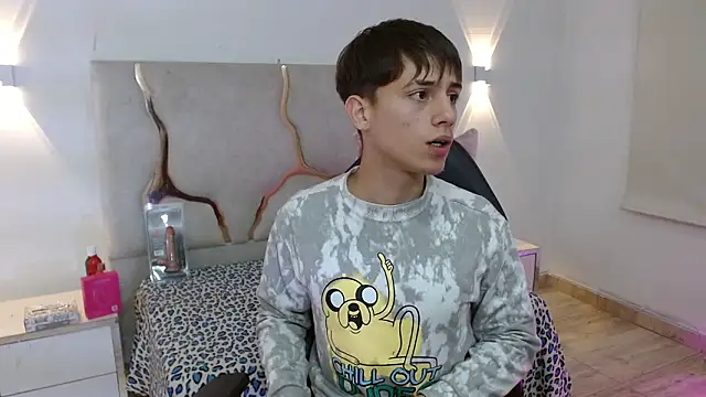 Snapshot of EVAN_TAY chatting on 02/28/26, 03:07 EVAN TAY online show from 02/28/26, 03:07