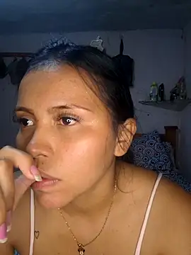 Daniela Cruz  online show from 02/23/26, 09:23