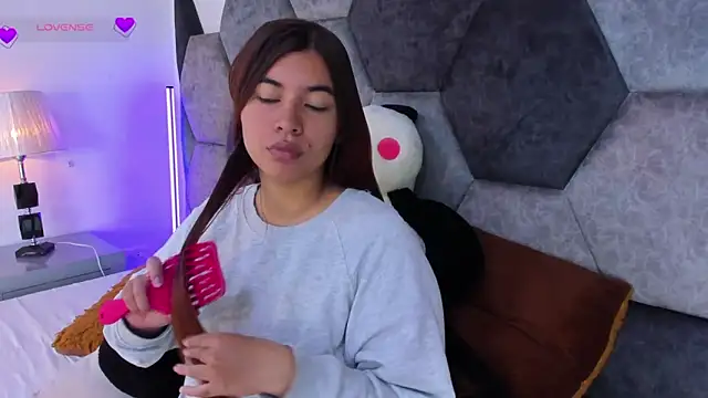 DulceJones online show from 03/01/26, 08:33