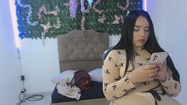 adara cute 69 online show from 02/12/26, 07:53