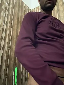 Snapshot of hardlysuck chatting on 02/25/26, 06:01 hardlysuck online show from 02/25/26, 06:01