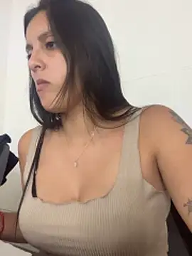 Snapshot of Jimena_luvv chatting on 02/15/26, 03:36 Jimena luvv online show from 02/15/26, 03:36