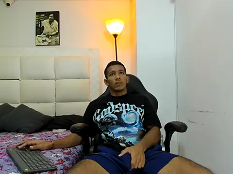 Snapshot of ricky_spensar23cm_ chatting on 02/12/26, 02:06 ricky spensar23cm online show from 02/12/26, 02:06