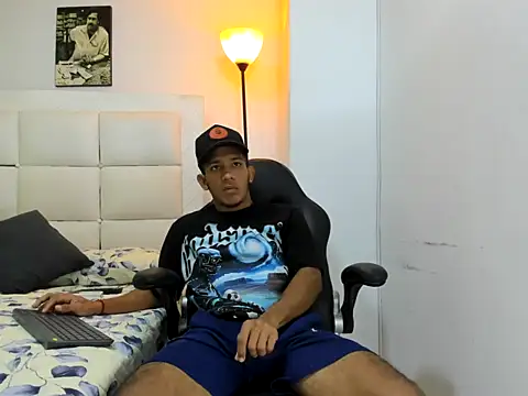 Snapshot of ricky_spensar23cm_ chatting on 02/20/26, 02:19 ricky spensar23cm online show from 02/20/26, 02:19