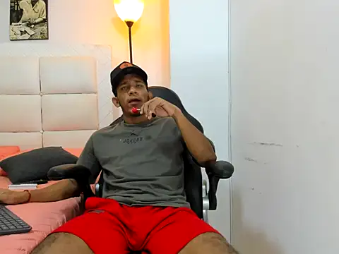 Snapshot of ricky_spensar23cm_ chatting on 02/23/26, 02:09 ricky spensar23cm online show from 02/23/26, 02:09