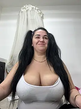 VickyVice online show from 02/02/26, 05:33
