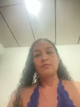 Rosalinda 77 online show from 05/18/26, 09:42