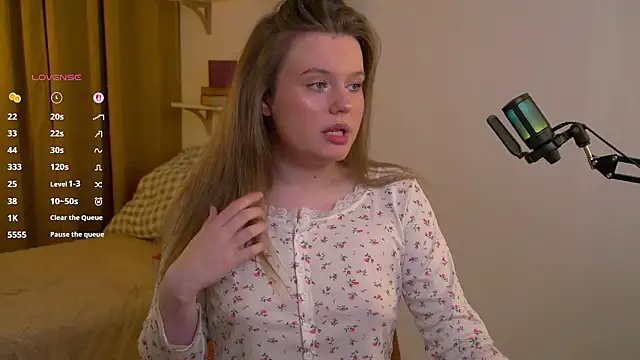 Agatha Gris online show from 02/17/26, 11:11