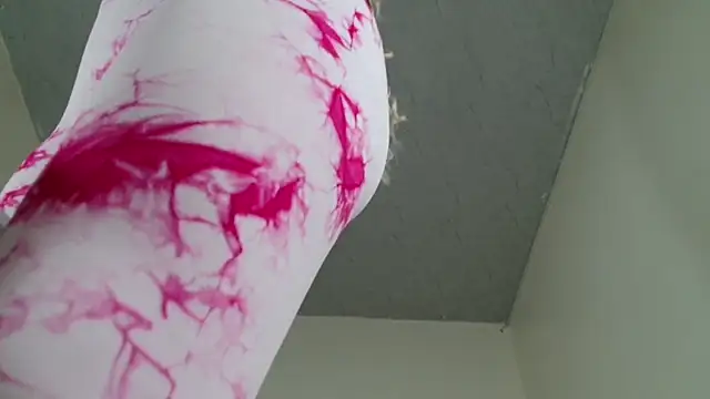 kendal1  online show from 04/02/26, 01:42