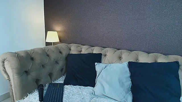 Snapshot of Megan__Honey chatting on 02/20/26, 07:36 Megan Honey online show from 02/20/26, 07:36