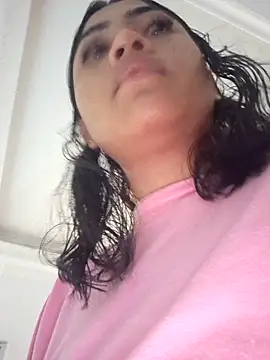 Layla em online show from 02/13/26, 12:34