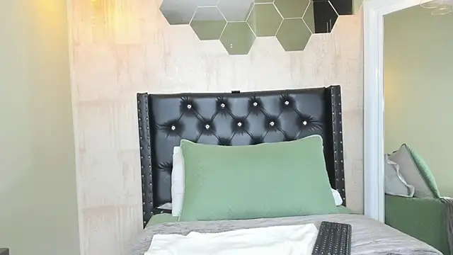 Snapshot of gemma-rios chatting on 02/22/26, 07:45 gemma-rios online show from 02/22/26, 07:45