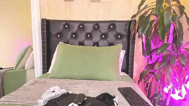 Snapshot of gemma-rios chatting on 02/27/26, 07:36 gemma-rios online show from 02/27/26, 07:36