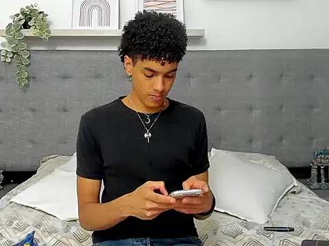 Snapshot of wes_gibbings chatting on 03/03/26, 08:37 wes gibbings online show from 03/03/26, 08:37