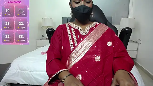 kavya suri  online show from 02/12/26, 05:08