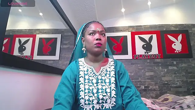 kavya suri  online show from 02/16/26, 06:59