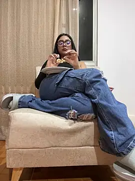 Violetta pinkk1 online show from 02/14/26, 03:25