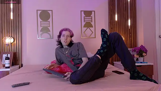 Snapshot of Hanna-Winchester chatting on 02/20/26, 03:14 Hanna-Winchester online show from 02/20/26, 03:14