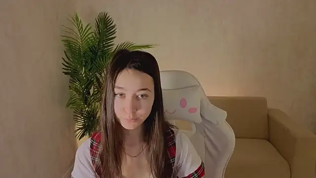 Snapshot of Nicole_Brownie chatting on 02/10/26, 05:22 Nicole Brownie online show from 02/10/26, 05:22